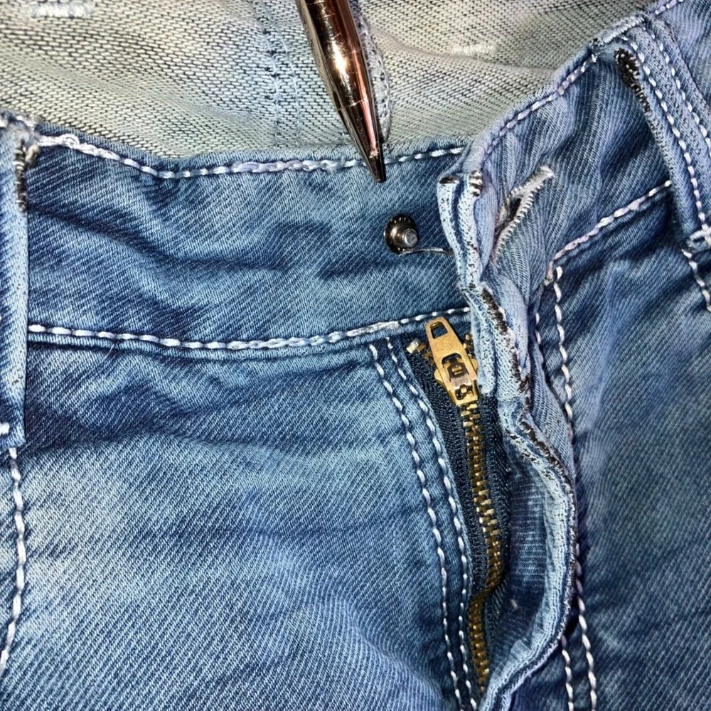 True Religion Jeans Men 32X28 Low Rise Skinny‎ Blue Thick Stitch Logo Distressed